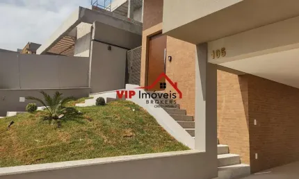 Casa de Condomínio para venda em Jardim Novo Mundo de 246.00m² com 3 Quartos, 2 Suites e 4 Garagens