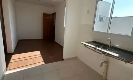Apartamento para alugar em Condomínio Lar Montreal de 45.00m² com 2 Quartos e 1 Garagem