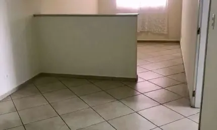 Casa para alugar em Vila Barão de 120.00m² com 1 Quarto e 4 Garagens