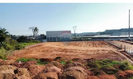 Terreno comercial à venda na Rua Sigeru Araki, Sn, Portão, Arujá