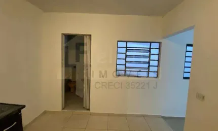 Casa para alugar em Jardim Silveira de 60.00m² com 1 Quarto
