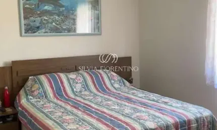 Casa para venda em Piracangaguá de 250.00m² com 3 Quartos, 1 Suite e 2 Garagens