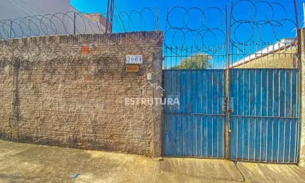 Casa para alugar em Jardim Santa Maria de 50.00m² com 1 Quarto e 2 Garagens