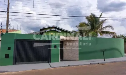 Casa para venda em Jardim Brasil (vila Xavier) de 181.00m² com 3 Quartos, 1 Suite e 5 Garagens