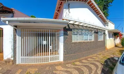 Casa para venda em centro de 380.00m² com 4 quartos e 1 garagem