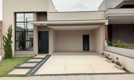 Casa de Condomínio para venda em Colinas de Indaiatuba de 146.00m² com 3 Quartos, 1 Suite e 4 Garagens