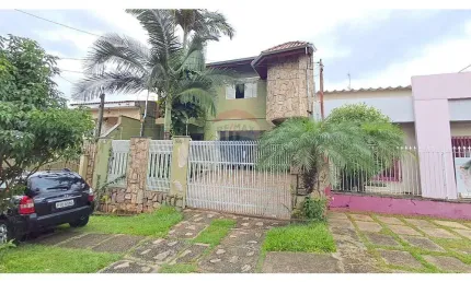 Casa para alugar em Vila Trujillo de 287.10m² com 3 Quartos, 3 Suites e 3 Garagens