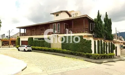 Casa para venda em centro de 400.00m² com 4 quartos, 4 suites e 2 garagens