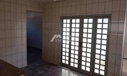 Casa para alugar em Jardim Juliana de 100.00m² com 2 Quartos e 2 Garagens