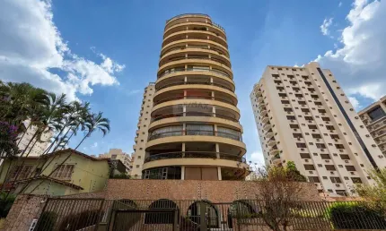 Apartamento para venda em Centro de 279.70m² com 5 Quartos, 3 Suites e 3 Garagens