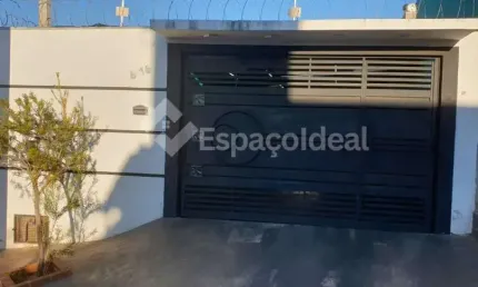 Casa para venda em Vila Jardim Celina de 90.00m² com 1 Quarto, 1 Suite e 3 Garagens