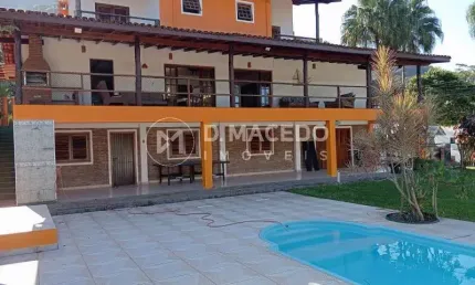 Casa para venda em Praia Da Lagoinha de 873.00m² com 4 Quartos, 2 Suites e 4 Garagens