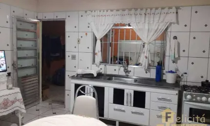 Casa para venda em Vila Gustavo Correia de 250.00m² com 6 Quartos, 1 Suite e 2 Garagens