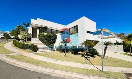 Casa de Condomínio para alugar em Loteamento Alphaville Campinas de 370.00m² com 4 Quartos, 4 Suites e 3 Garagens