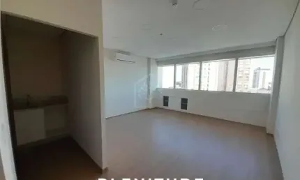 Sala Comercial para alugar em Centro de 89.00m² com 2 Garagens