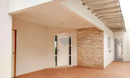 Casa para venda em Jardim Acaray de 267.00m² com 3 Quartos, 1 Suite e 2 Garagens