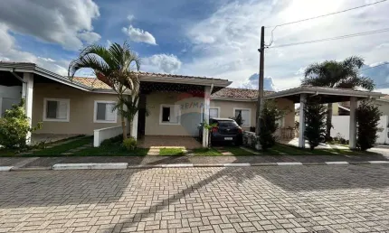 Casa para venda em Centro de 97.70m² com 3 Quartos, 1 Suite e 2 Garagens