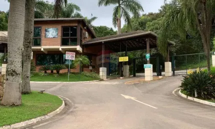 Terreno para venda em Jarinu de 1147.00m² com 4 Garagens