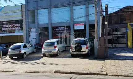 Loja para venda em JARDIM CHAPADÃO de 308.00m² com 4 Garagens