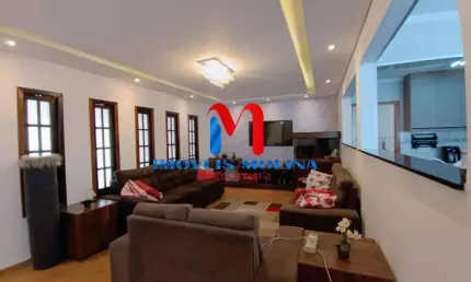 Casa para venda em Mauá de 245.00m² com 3 Quartos, 1 Suite e 5 Garagens