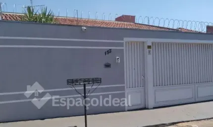 Casa para venda em Jardim Gaivota de 347.00m² com 3 Quartos, 1 Suite e 4 Garagens