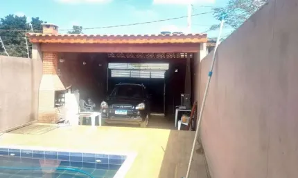 Casa para alugar em varinhas de 160.00m² com 3 quartos, 1 suite e 2 garagens