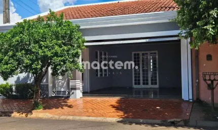 Casa para venda em Jardim Nassim Mamed de 138.00m² com 3 Quartos, 1 Suite e 2 Garagens