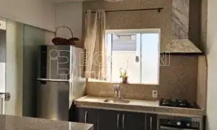 Casa de Condomínio para alugar em Parque Atlanta de 111.00m² com 3 Quartos, 1 Suite e 2 Garagens