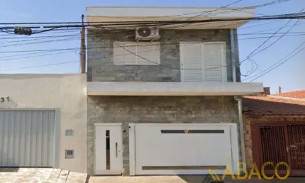 Casa para alugar em Parque Santa Felícia Jardim de 100.00m² com 4 Quartos, 2 Suites e 2 Garagens