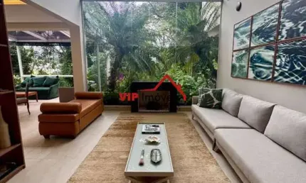 Casa de Condomínio para venda em Jardim Novo Mundo de 239.00m² com 3 Quartos, 3 Suites e 1 Garagem