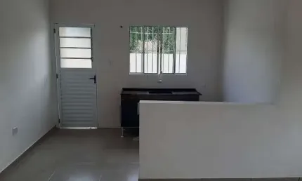Casa para venda em Vila São Paulo de 64.00m² com 2 Quartos, 1 Suite e 1 Garagem