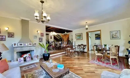 Casa para venda em Chácara Vale Do Rio Cotia de 336.07m² com 4 Quartos, 1 Suite e 6 Garagens