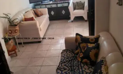 Sobrado para venda em Centro de 156.00m² com 3 Quartos e 3 Garagens
