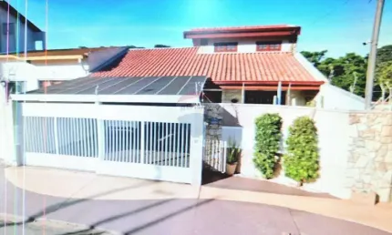 Casa para venda em Jardim Ipiranga de 253.00m² com 3 Quartos e 1 Suite