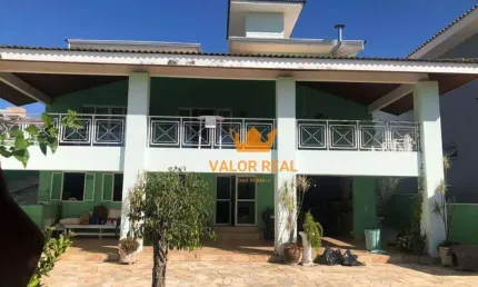 Casa de Condomínio para venda em Jundiaí Mirim de 482.00m² com 4 Quartos, 4 Suites e 4 Garagens