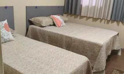 Casa para alugar em Centro de 100.00m² com 3 Quartos