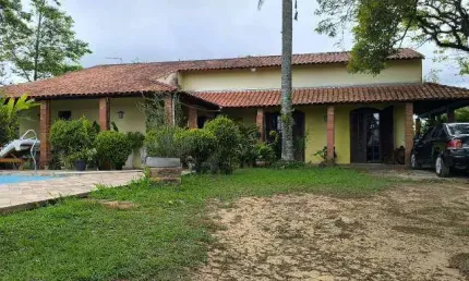 Casa para venda em Vila São Paulo de 165.00m² com 2 Quartos, 1 Suite e 5 Garagens
