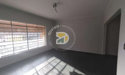 Casa para alugar em Centro de 204.00m² com 3 Quartos e 1 Garagem