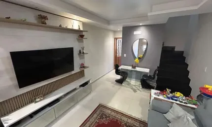 Casa para venda em Jardim Regina de 103.85m² com 3 Quartos e 2 Garagens