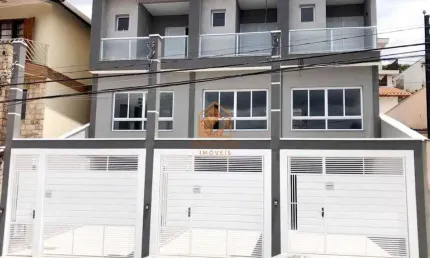 Casa para venda em Jardim Regina de 160.00m² com 3 Quartos, 1 Suite e 2 Garagens