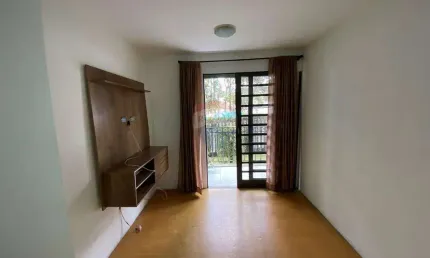 Apartamento para venda em Pinheirinho de 60.00m² com 3 Quartos e 2 Garagens