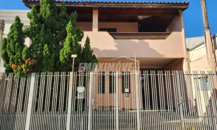Casa para venda em Vila Augusta de 220.00m² com 3 Quartos, 1 Suite e 6 Garagens