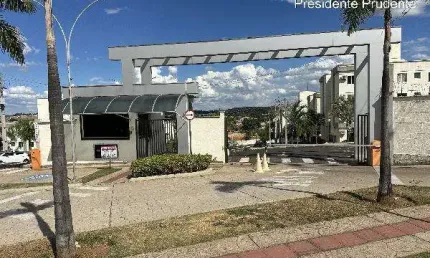 Apartamento para venda em Vila Ramos De Freitas de 39.00m² com 2 Quartos e 1 Garagem