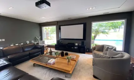 Casa para venda e aluguel em Chácaras Residenciais Santa Maria de 811.00m² com 4 Quartos, 4 Suites e 8 Garagens