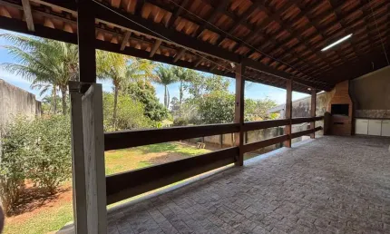 Casa para venda e aluguel em Caminhos De San Conrado (sousas) de 308.00m² com 3 Quartos e 3 Garagens