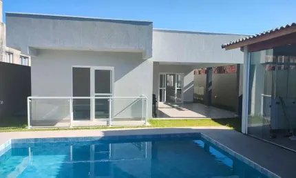 Casa para alugar em Tijuco Preto de 239.00m² com 3 Quartos, 1 Suite e 4 Garagens