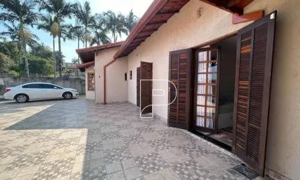 Casa para venda e aluguel em Jardim Sabiá de 280.00m² com 2 Quartos, 2 Suites e 8 Garagens