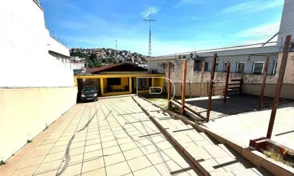 Casa para venda e aluguel em Vila Santo Antônio Do Portão de 152.00m² com 3 Quartos e 6 Garagens