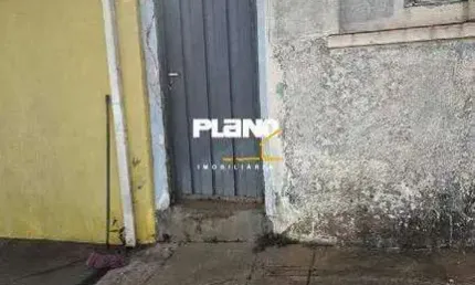Casa para alugar em Vila Santos Dumont de 35.00m² com 2 Quartos