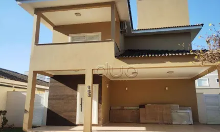 Casa de Condomínio para venda e aluguel em Campestre de 223.00m² com 3 Quartos, 1 Suite e 4 Garagens